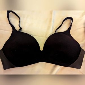 32-DD Spanx Pillow Cup Bra